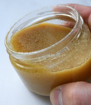 Масло сливочное традиционное <q>Вкуснотеево</q>, жирность 82,5%<br>Перетоплено в гхи